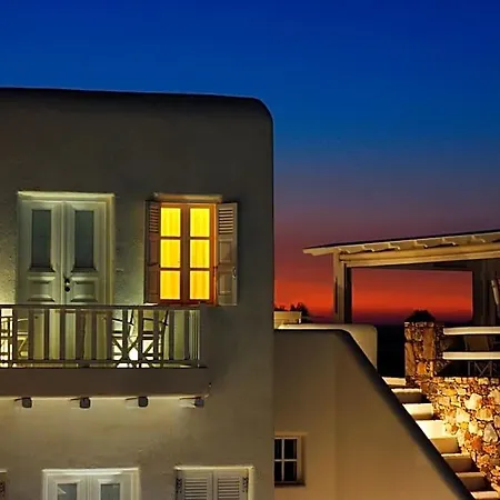 Aspalathras White 4* Folegandros Town