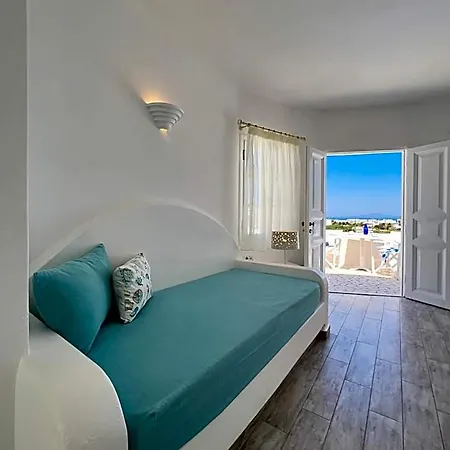 Отель Aspalathras White Folegandros Town