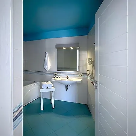 Aspalathras White Отель 4*